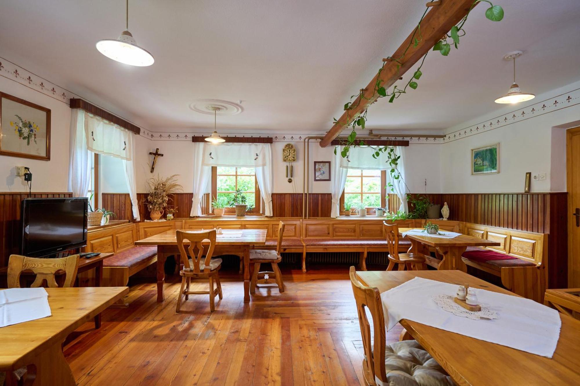 The Farmhouse Bevsek Osep Solcava Luaran gambar
