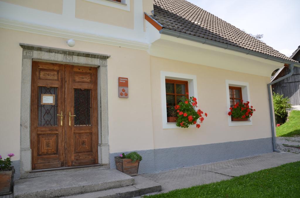 The Farmhouse Bevsek Osep Solcava Luaran gambar